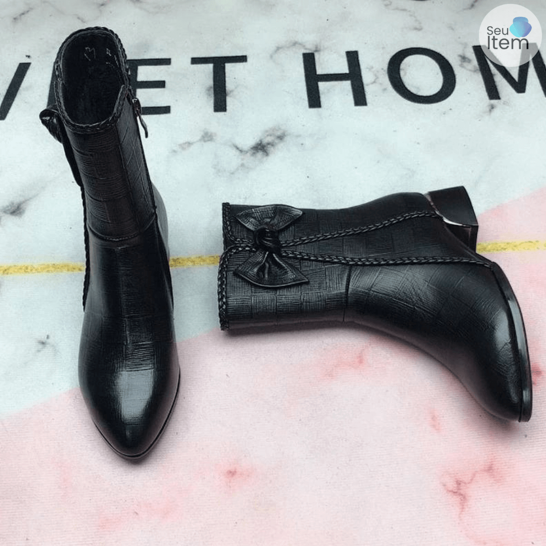 Bota Feminina Cano Médio de Couro Legítimo - Estilo Glacial