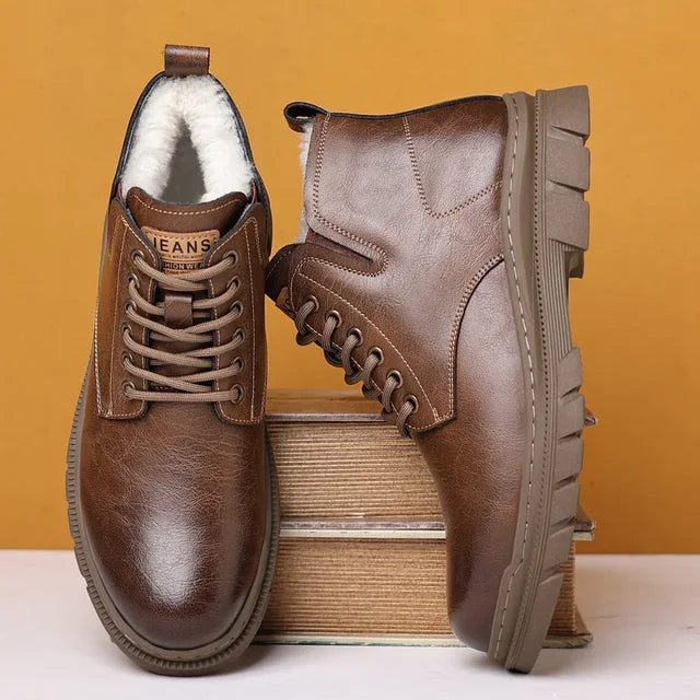 Bota Masculina de Inverno em Couro Legítimo - Slim