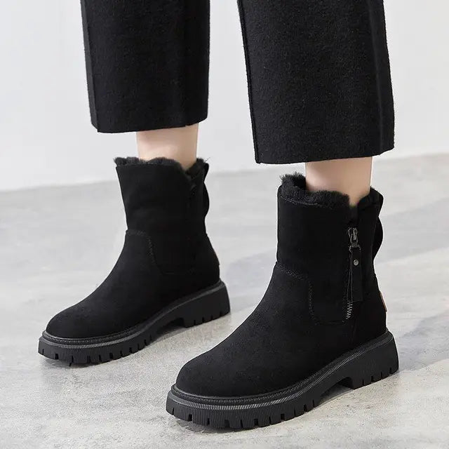 Bota Feminina de Inverno em Couro Legítimo - Shine