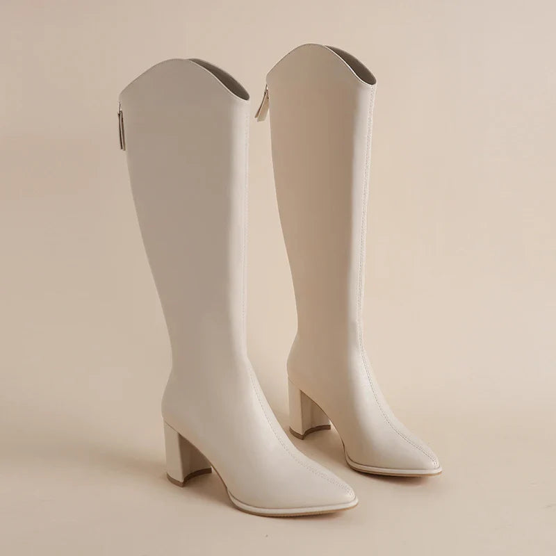 Bota Feminina de Inverno em Couro Legítimo - Ember