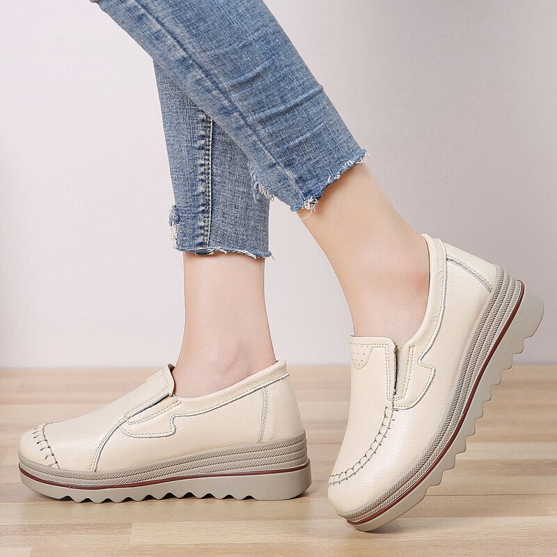 Mocassim De Couro Legítimo Feminino Salto Plataforma Slip On - Day Flex