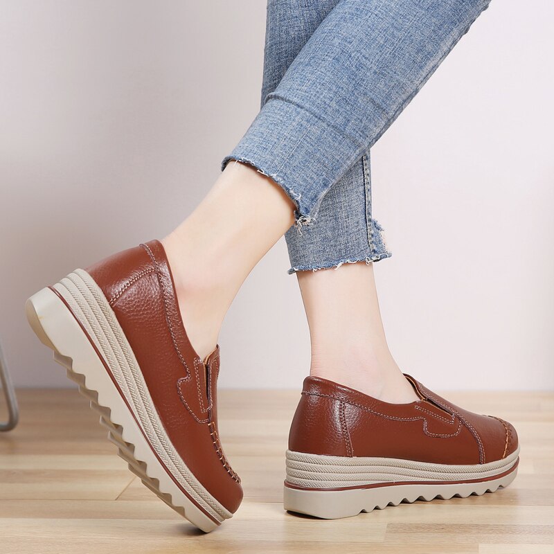 Mocassim De Couro Legítimo Feminino Salto Plataforma Slip On - Day Flex