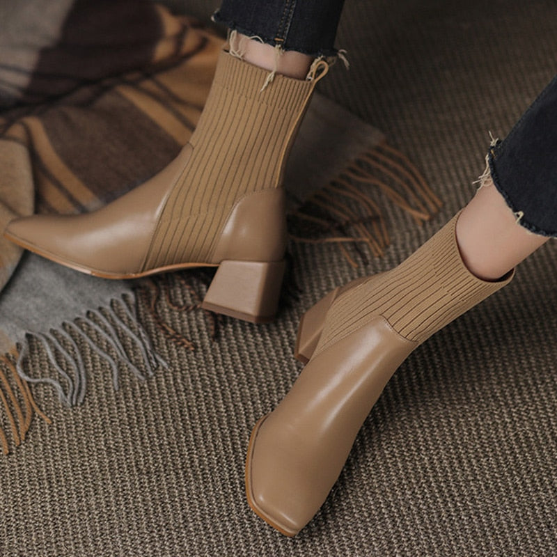 Bota Cano Curto feminina de Couro Legítimo - Monalise Elegance
