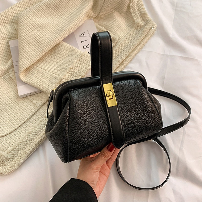 Bolsa Baú de Couro Legítimo Feminina com Alça Transversal - Gold