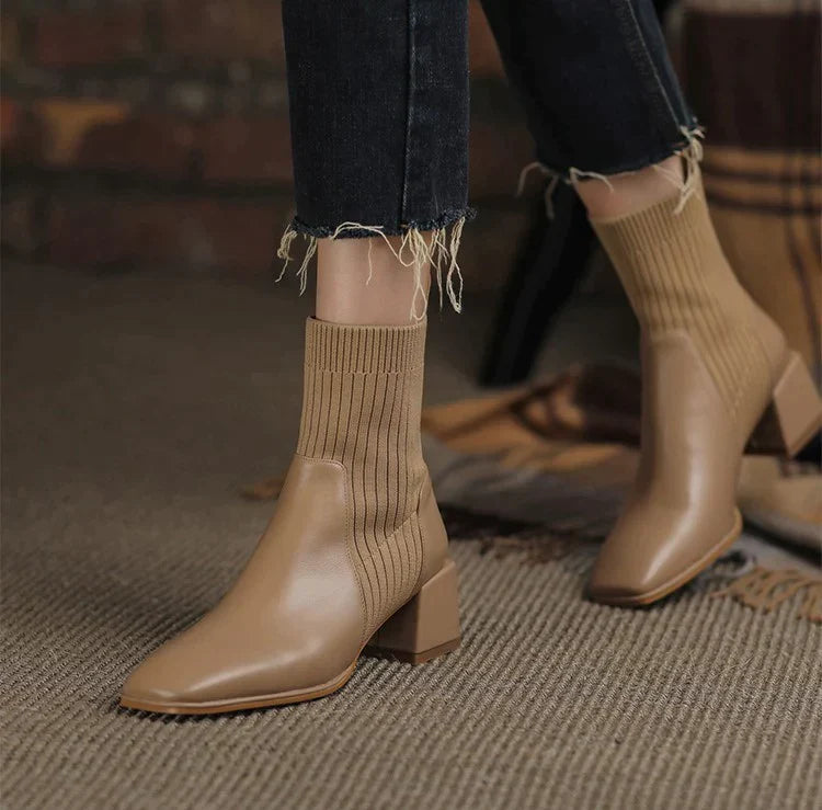 Bota Cano Curto feminina de Couro Legítimo - Monalise Elegance