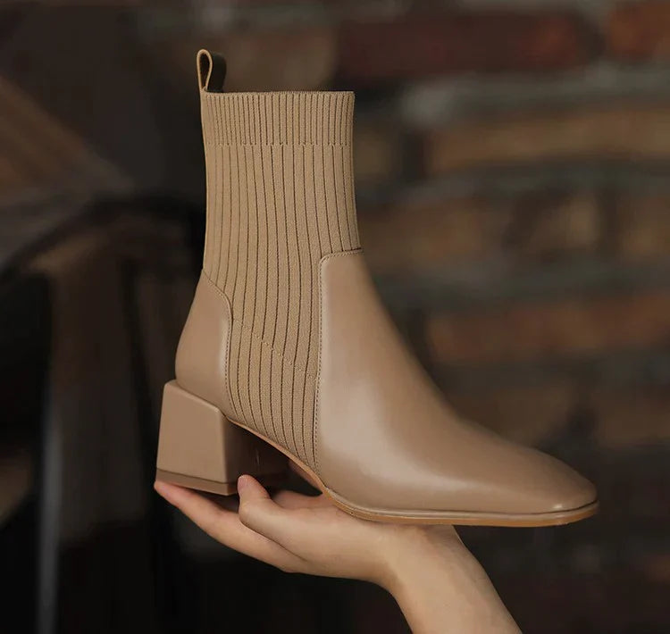 Bota Cano Curto feminina de Couro Legítimo - Monalise Elegance