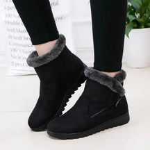 Bota Feminina de Inverno em Couro Legítimo - Slight