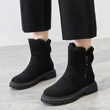 Bota Feminina de Inverno em Couro Legítimo - Shine