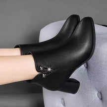 Bota Feminina de Inverno em Couro Legítimo - Victoria