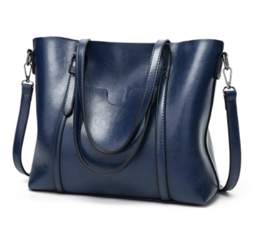 Bolsa Feminina de Ombro em Couro Legítimo - Mulher Elegante