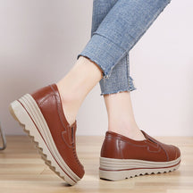 Mocassim De Couro Legítimo Feminino Salto Plataforma Slip On - Day Flex