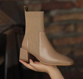 Bota Cano Curto feminina de Couro Legítimo - Monalise Elegance
