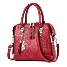 Bolsa Feminina de Couro Legitímo em Relevo Crocodilo - Escala Luxo